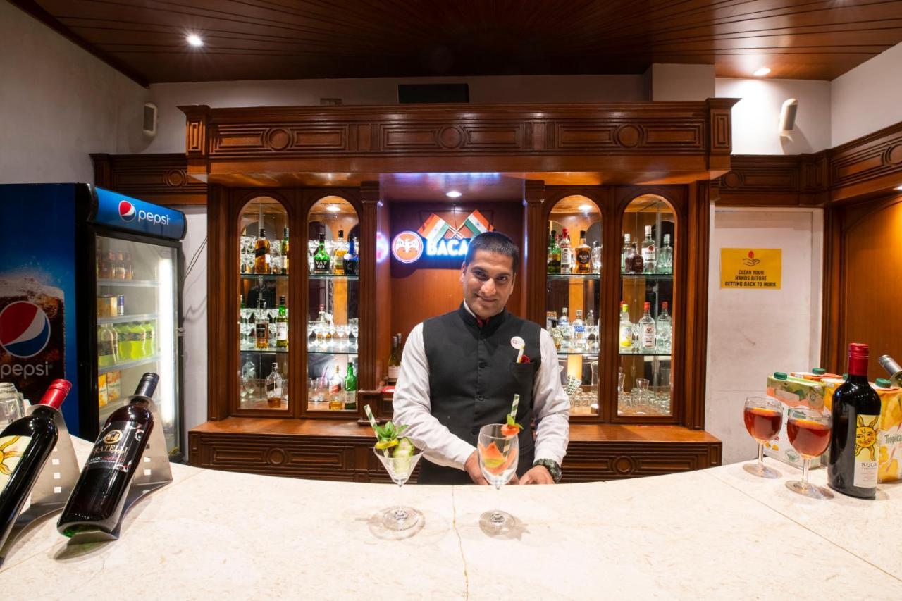 Mastiff Grand Manali Resort Exteriör bild