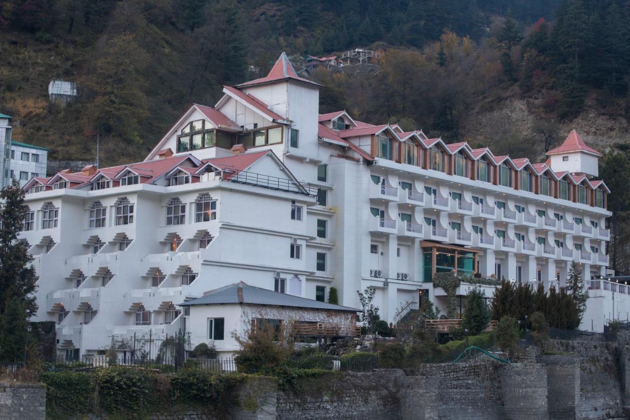Mastiff Grand Manali Resort Exteriör bild