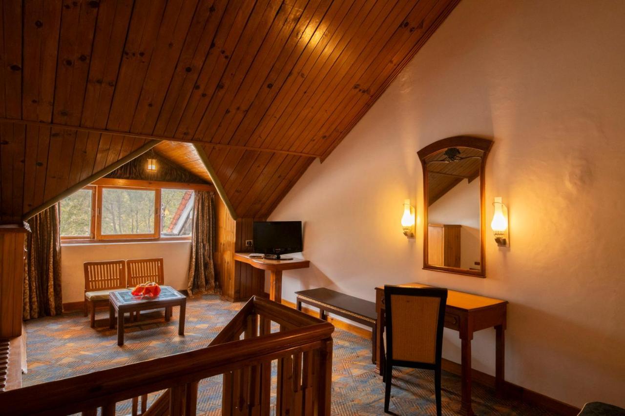 Mastiff Grand Manali Resort Exteriör bild