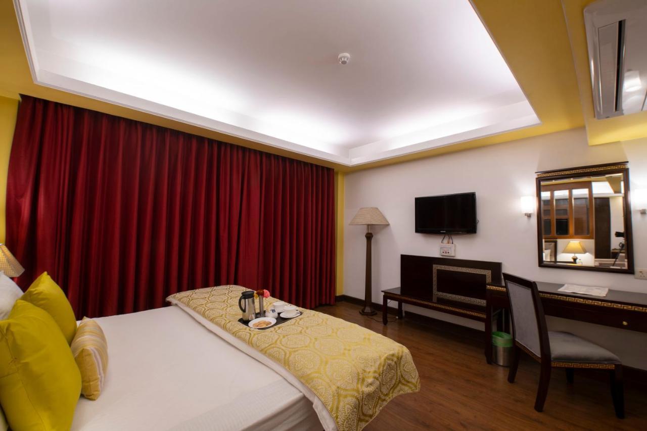Mastiff Grand Manali Resort Exteriör bild